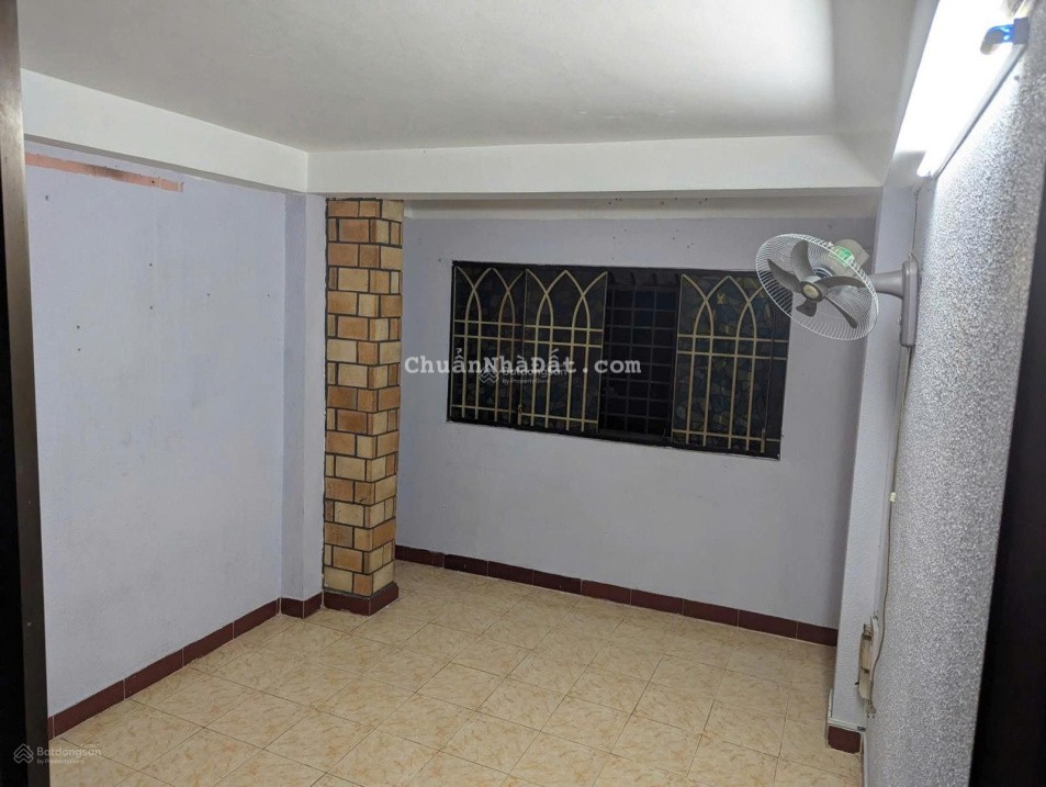 Cho thuê nhà hẻm 4m(BG) Lý Nam Đế, P. 7, Q. 11 giá 15tr/th