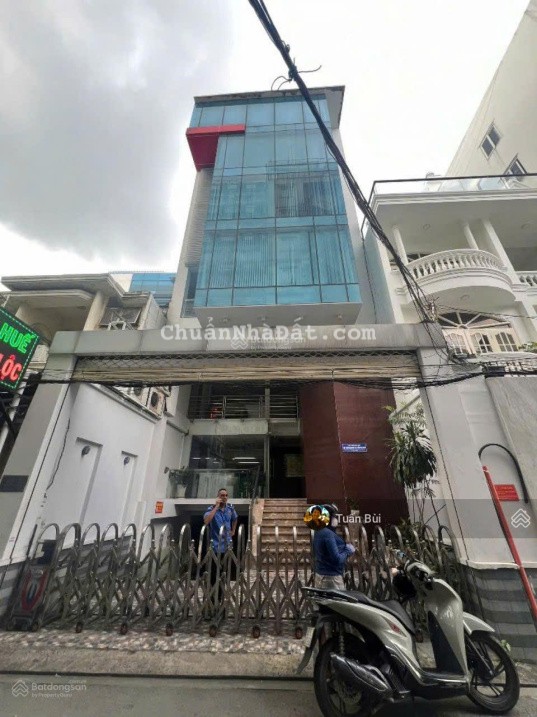 Mặt tiền NB Lê Văn Sỹ - DT: 12.1x14.7m - vị trí vàng kinh doanh trung tâm quận Tân Bình