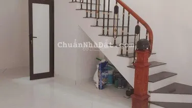 Bán nhà riêng tại ngõ 59 phố Hưng Phúc, Hoàng Mai giá 228tr/m2, 33m2 4T*3PN, đẹp mới