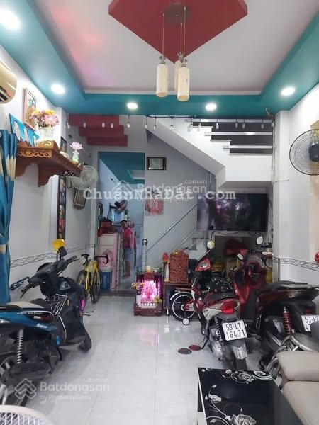 4,88 tỷ nhà P5 hẻm rộng 3,7 x 12,7m (1 trệt + 1 lầu) 2 PN SHR