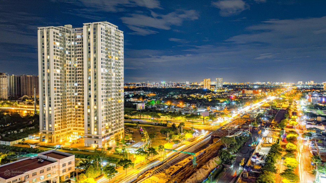 Cho thuê căn hộ 2 phòng ngủ, 80m2, full nội thất giá 16 triệu, nhà mới chưa qua sử dụng. 0908 155 ***