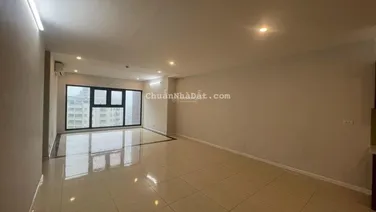 Bán gấp CHCC HPC Landmark 105, giá: 7.25 tỷ. Diện tích: 135m2, 4PN, 3WC. Pháp lý đầy đủ