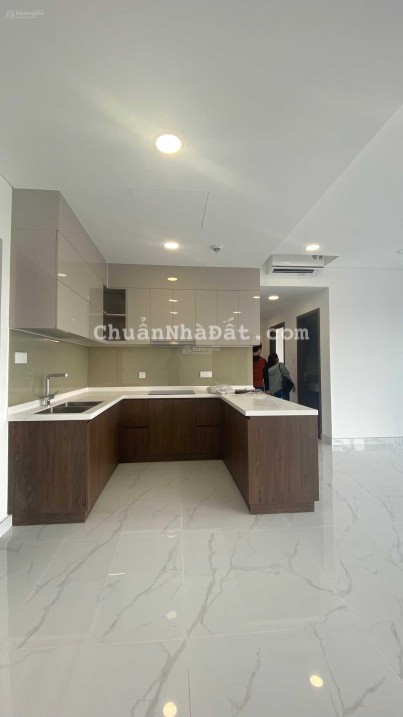 Chính chủ cho thuê CH 112m2, NTCB, giá: 18 tr/th. Celadon City Tân Phú, Diamond Brilliant