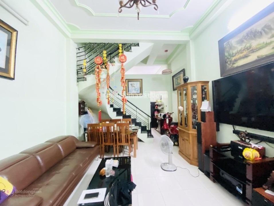 Bán nhà mới Phạm Văn Hai, Tân Bình - Xe hơi đỗ cửa - 3tầng đẹp 42m2 ngang 4.2m bề thế chỉ 7tỷ nhỉnh