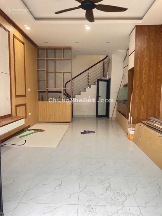 Nhà đẹp - Lô góc thoáng vĩnh viễn - Nội thất đẹp - Ngõ thông oto đỗ ngày đêm - Giá tốt 5 tỷ