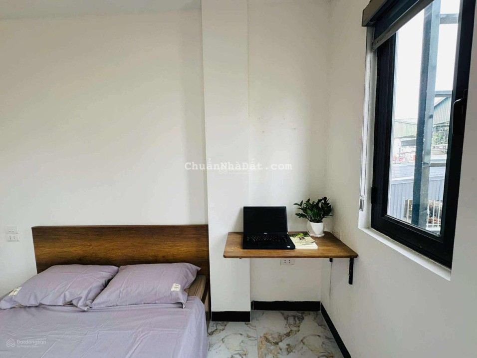 Bán toà nhà 8 tầng 22 căn hộ cho thuê dòng tiền 1,3 tỷ/năm phố Nguyễn Khánh Toàn