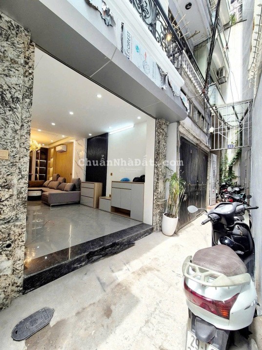 Bán nhà phố Yên Hòa, Cầu Giấy, nhà ngõ 105, cách oto 15m , 30 m2, 5 tầng. Giá 7,6tỷ