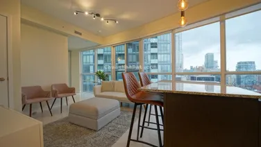 Giá rẻ! Bán căn hộ 100m2 tòa Eco Green Nguyễn Xiển. LH: 0967 401 *** Nam