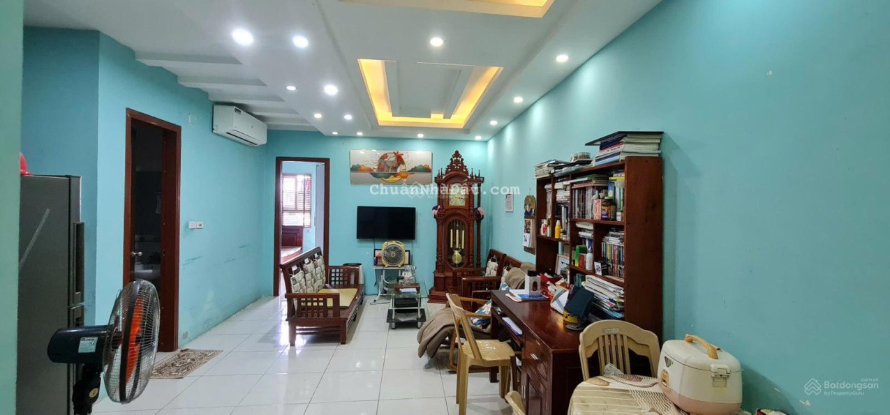 Bán căn 2 phòng ngủ chung cư VP6 KĐT Linh Đàm, 62m2, tầng trung , đủ nội thất giá 2,7 tỷ