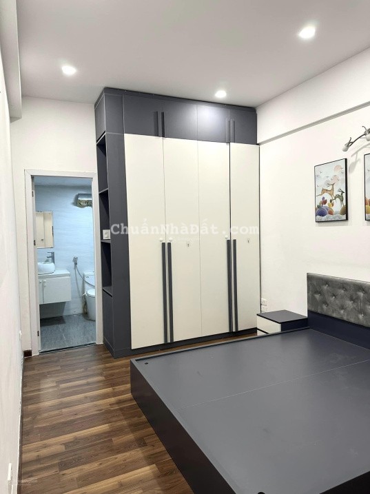 Bán chung cư A2 tại 151 Nguyễn Đức Cảnh, DT 86m2 2PN 2WC full nội thất giá 5,29 tỷ, LH 0983 873 ***