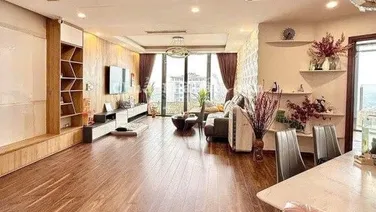 Em Tú gửi bán chung cư N01- T8 Ngoại Giao Đoàn 134 m2 3 ngủ full đồ chỉ 15 tỷ 0948 031 ***