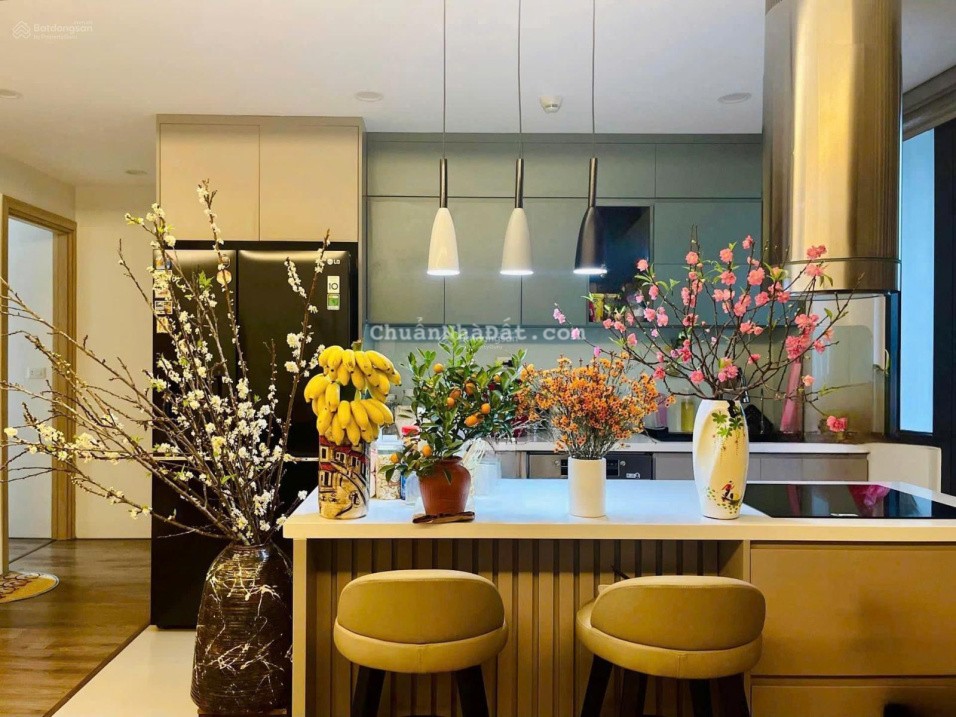 Giảm ngay 500 triệu! Chính chủ cần bán gấp căn 3 ngủ tòa W2 West Point, bc Đông Nam, tặng full đồ