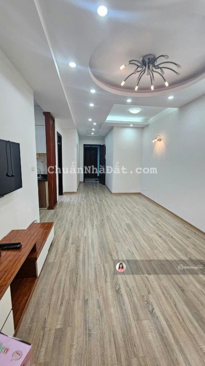 Chính chủ bán căn tầng 24 tòa B Sông Nhuệ, Hà Đông. 69m2, nhà có nội thất cơ bản. Giá 3.2x tỷ