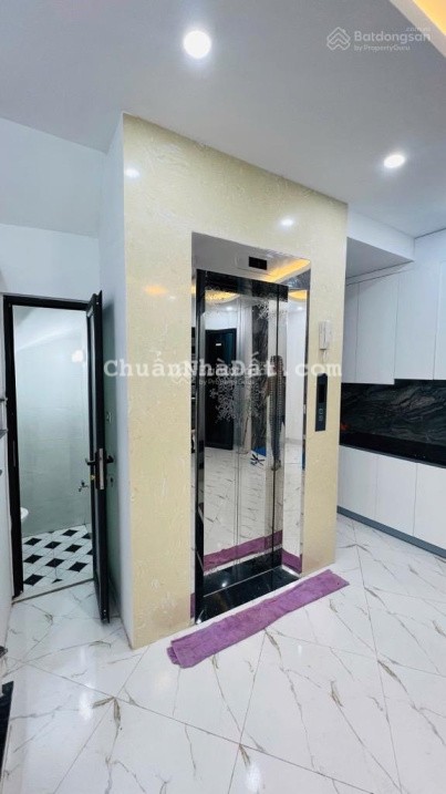Bán NR 43m2 tại Xuân Phương, 6,75 tỷ, 3PN, 4WC, 5 tầng, mặt tiền 4.2m. Tháng máy chạy vù vù