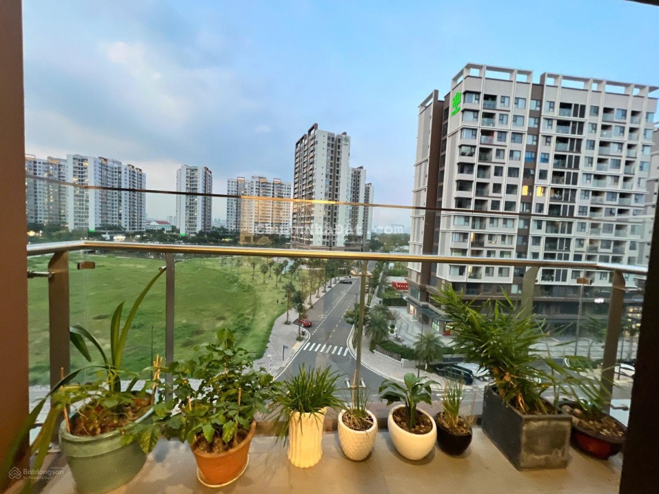 Cần tiền bán nhanh căn 2PN - 85m2 Panorama Mizuki view kênh Đào, sổ hồng cho vay 70%, nhận nhà ngay