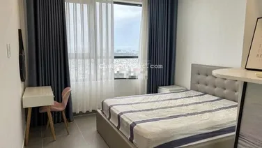 Bán gấp căn hộ chung cư Quang Thái: DT 60m2. 2PN căn góc giá 2.7 tỷ LH: 077072306