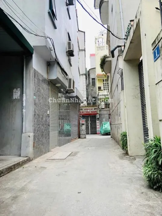 Siêu hiếm Cầu Giấy - nội thất 5 sao 6 tầng thang máy - full nội thất - nhà gần phố giá 12 tỷ