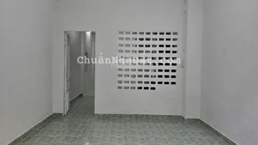 Cho thuê nhà nguyên căn Đ. Cống Quỳnh p. Cầu Ông Lãnh Q.1 dt 4m x 14m gồm 1 trệt 1 lầu giá 25tr