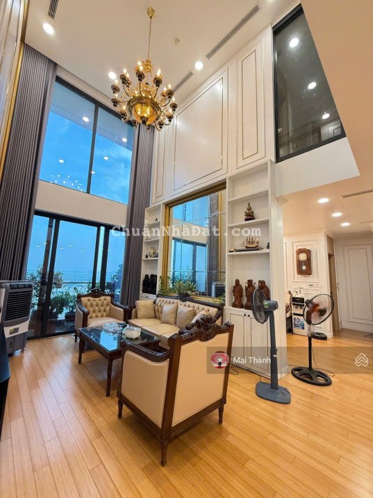 Chính chủ gửi bán căn duplex diện tích 183.8m2 nội thất full đồ giá 24 tỷ LH 0775 190 ***