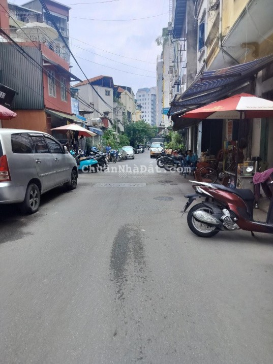 Siêu phẩm Tạ Quang Bửu, Hai Bà Trưng, ô tô