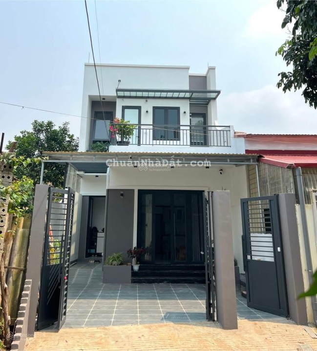 Căn 1 lầu có sân 75,4m2 mới ở, đường Hoàng Phan Thái, cách chợ Bình Chánh 2km, LH: 0795 014 ***