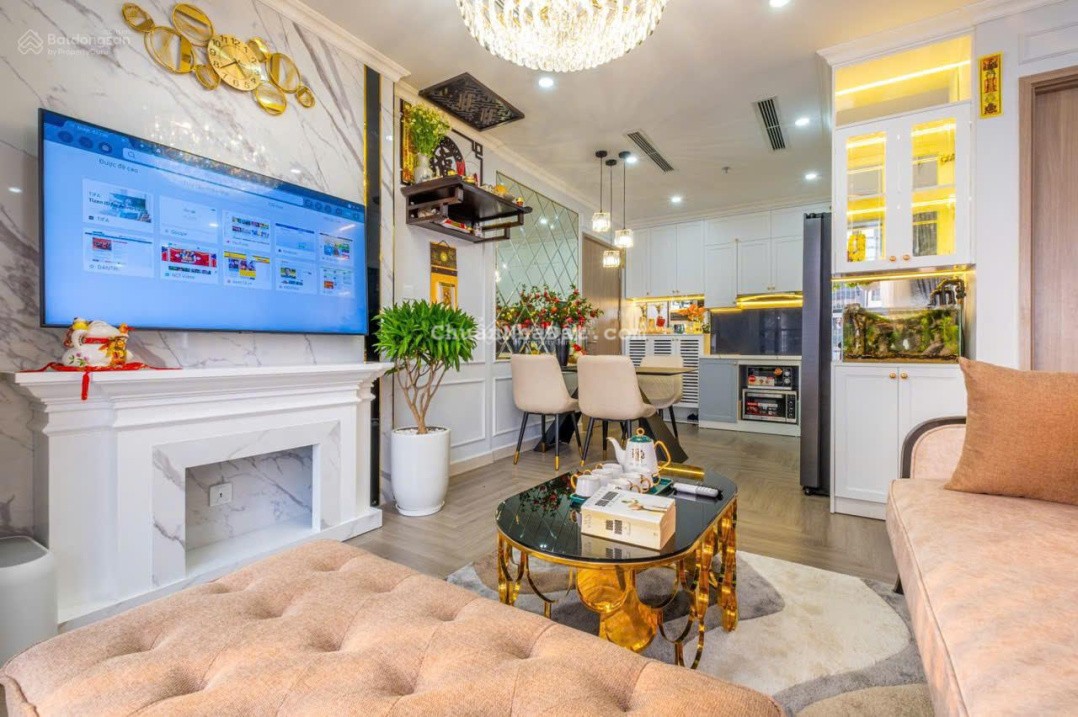 Chính chủ bán cắt lỗ căn góc 2PN + 1 DT 64,6m2, 4,1 tỷ BC Đông Nam toà cao cấp Vinhomes Smart City