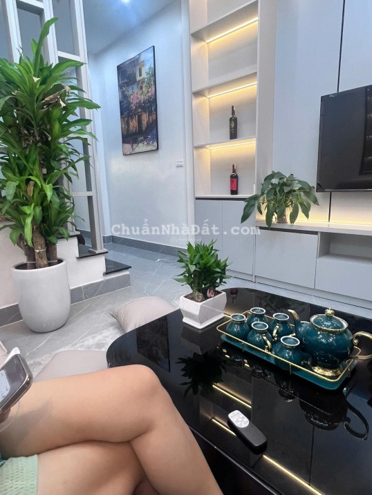 Chính chủ bán gấp nhà mới, nội thất xịn, ô tô kề ngõ Tân Triều, Thanh Trì. 36m2 x 4,5 T. 6,4 tỷ