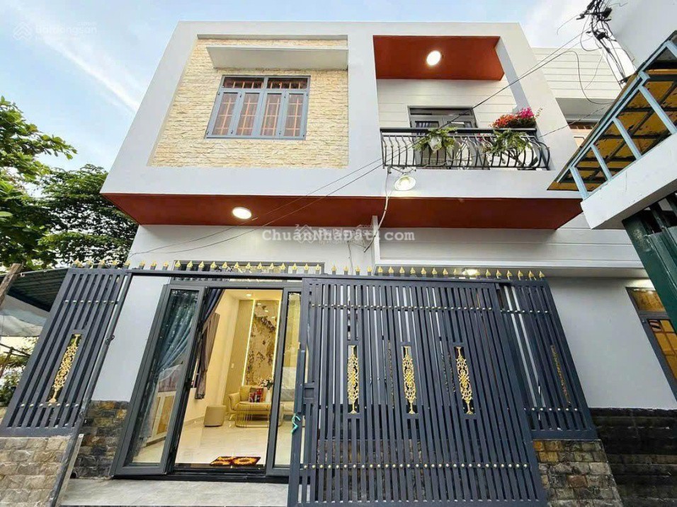 Xoay vốn trả lãi bán gấp nhà riêng giá 2TỶ850 Phạm Thế Hiển, Q8, 45,65m2