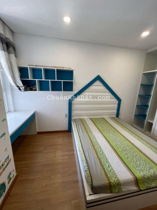 Bán căn hộ Hưng Phát 2 Silver Star, Nguyễn Hữu Thọ, Nhà Bè, 2PN, 2WC. 3.1tỷ 79m2, 0906 373 *** Ánh