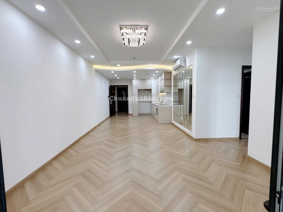 Cho thuê căn hộ Times City, 20 triệu, 110.3m2, 3PN, 2WC, 2 ban công rộng, LH em: 0901 793 ***