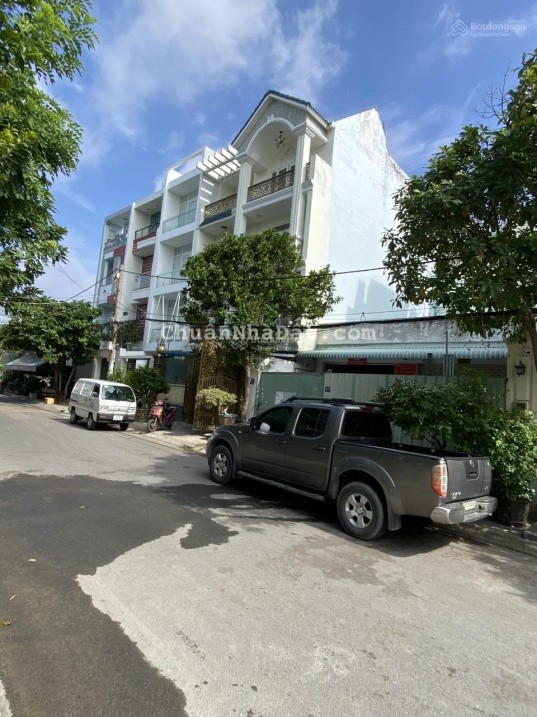 Chỉ 22,5 tỷ. Biệt thự cao cấp 4 tầng Nguyễn Hữu Dật - Chế Lan Viên, Q. Tân Phú