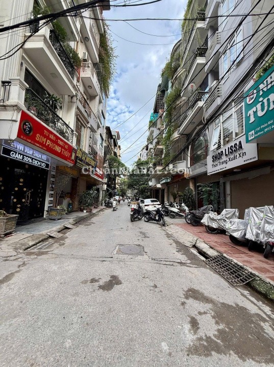 Bán phố Pháo Đài Láng 23 tỷ, DT 60m2, MT 4,1 m, kinh doanh sầm uất, dòng tiền tốt, cực phẩm