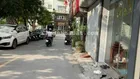 Bân nhà phố Nguyễn Trãi. Dt:42m/2 tầng. Mt:6m. Ô tô đỗ .Lô góc.Dân trí cao. Kinh doanh. 10,95 tỷ