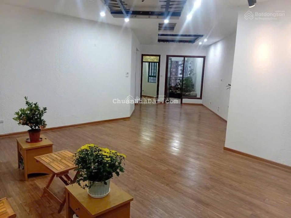 Bán căn hộ 155m2 Trung Hòa Nhân Chính tòa 17t 3 ngủ, hộ khẩu cầu giấy. giá 8.88 tỷ có thương lượng