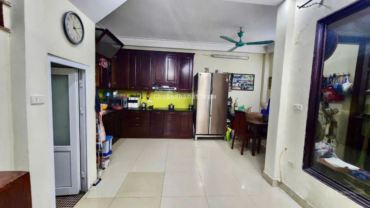 Chính chủ cần bán gấp nhà phố Quan Nhân 60m, 5 tầng, nhà dân xây giá 13 tỷ