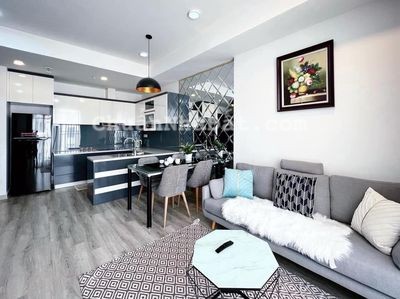 Chính chủ bán căn hộ chung cư Oriental Plaza, Q.Tân Phú,106m2,3PN,giá: 4tỷ5L,SỔ,LH: 0898 523 *** Ý