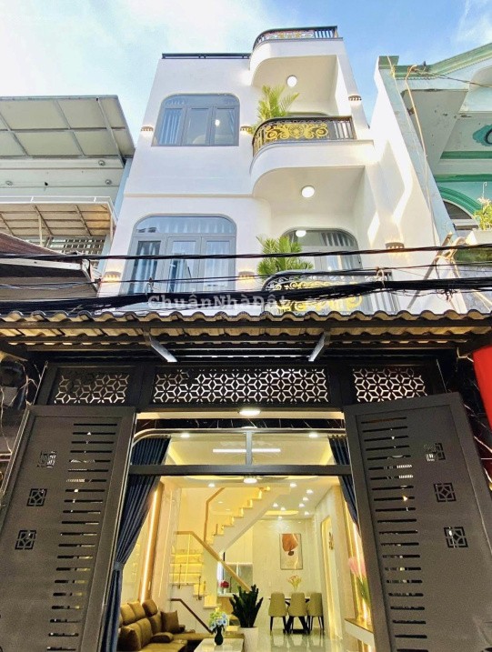 Kẹt tiền cần bán gấp nhà đường Nhật Tảo, Phường 4, Quận 10. Giá 4,15Tỷ/ 65m2 - sổ hồng chính chủ.