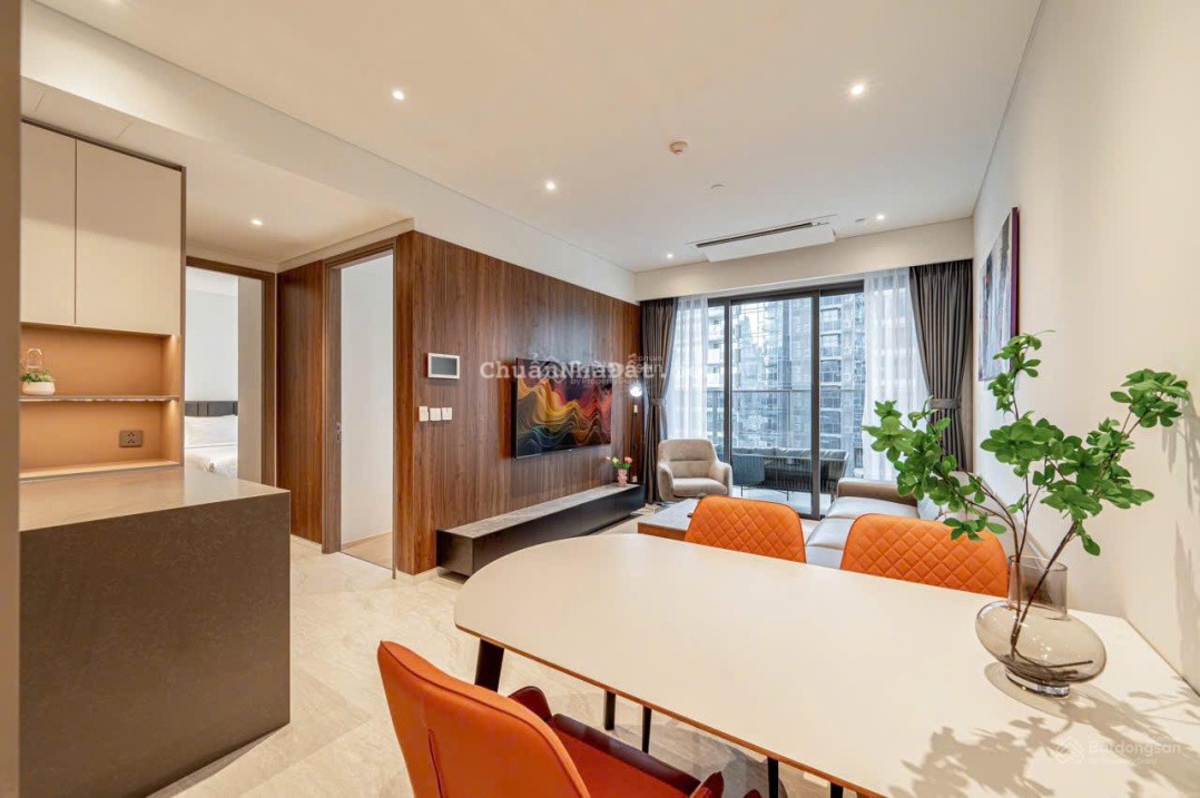 Cho thuê 2PN Opera đầy đủ nội thất đẹp view hồ bơi, sông Sài Gòn, cầu Ba Son - Công Hậu 0909 903 ***