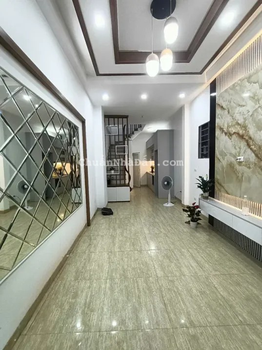 Bán nhà Giáp Nhị, diện tich 40m2, 4 tầng, MT 4m, giá 7.5 tỷ
