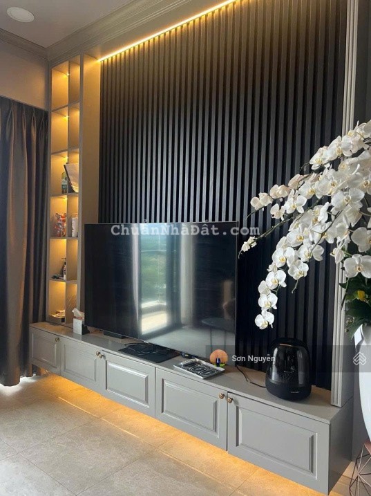 The River cho thuê 2PN - View trực diện sông và Q1 - Thiết kế full nội thất phong cách cổ điển