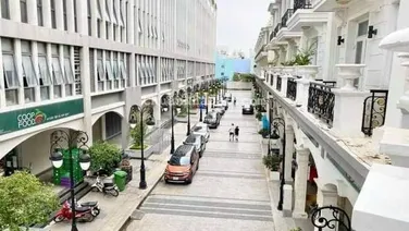 Chuyển nhượng The Pegasuite 1-căn hộ 2PN 2WC 68m2. HĐMB giá 3,25tỷ. Sổ hồng giá 3,6tỷ. LH0937 396 ***