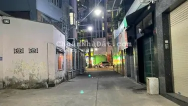 Gấp - bán nhà siêu vị trí - cách mặt tiền 20m - Nguyễn Chí Thanh - CTXD hầm 5 tầng - ngang 4,5m