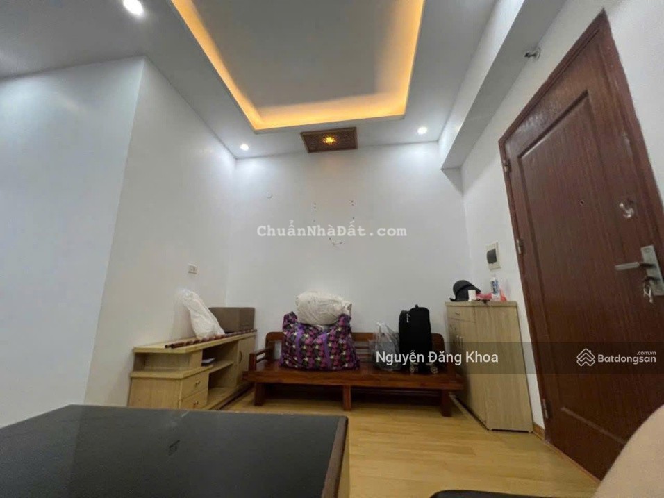 Nhà đẹp, tầng đẹp, ngay cả giá cũng đẹp luôn, bán căn hộ 39m2 TK: 1PN, 1WC cực thoáng tại CT10