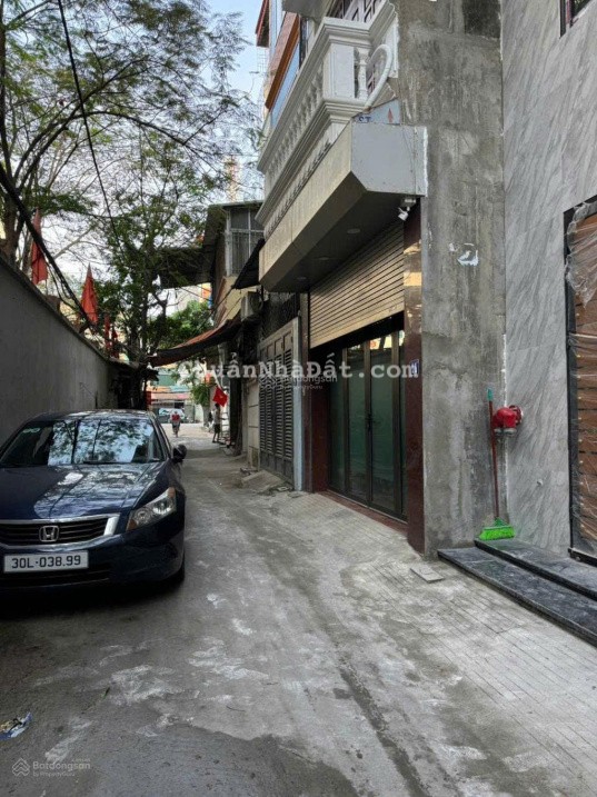 Vũ Tông Phan, 7 tầng, Thang Máy, PCCC, Gara ÔTÔ, 83 m², 19 phòng khép kín. Chỉ nhỉnh 20 tỷ.