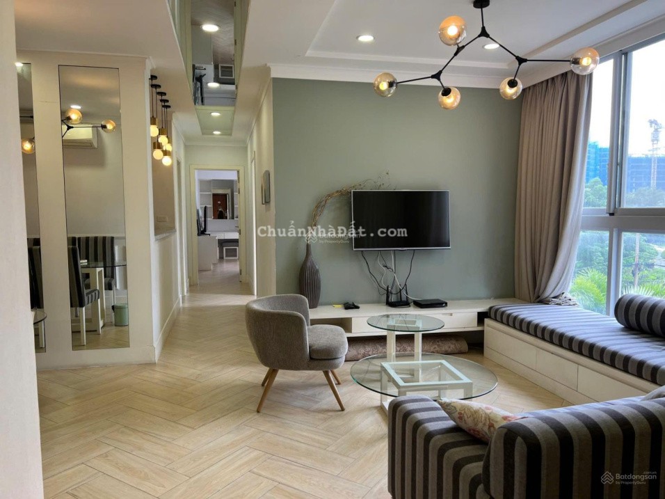 Bán CC Star Hill, 8,5 tỷ, 105m2, 3PN, 2WC, view đẹp, nhiều tiện ích, Tân Phú, Q7, HCM