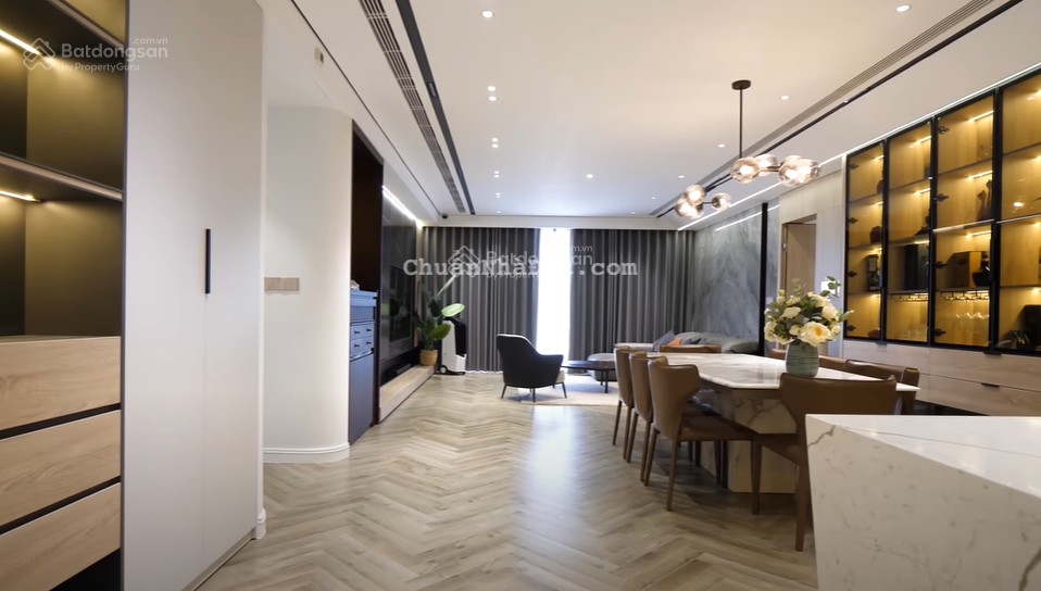 Chính chủ cần bán gấp căn hộ 131m2 FLC 36 Phạm Hùng 4PN2WC view hồ, bao toàn bộ phí sang tên