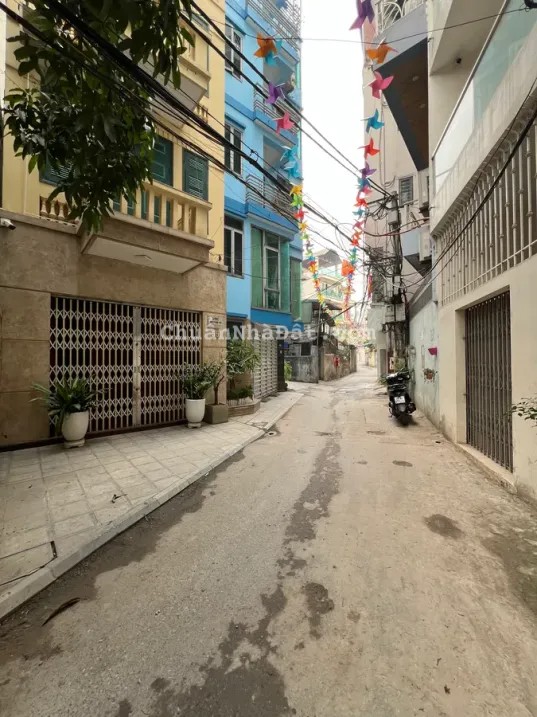 Bán nhà đẹp tại Lạc Long Quân, Tây Hồ, ngõ oto, vew hồ, sổ đẹp, nhà Tây Hồ, giá Gia Lâm, 55m, 19 tỷ