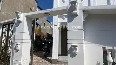 Bán biệt thự mini Hóc Môn full nội thất + sân vườn 8 x 20m