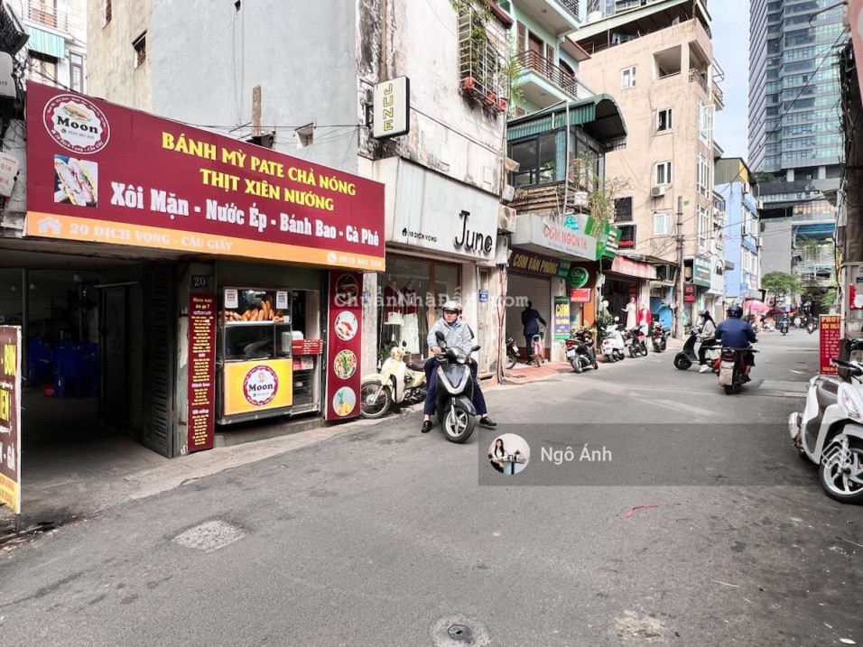 BÁN NHÀ DỊCH VỌNG - CẦU GIẤY - GẦN MẶT PHỐ - 50M MẶT CẦU GIẤY - 10P KHÉP KÍN - DOANH THU 45TR/THÁNG