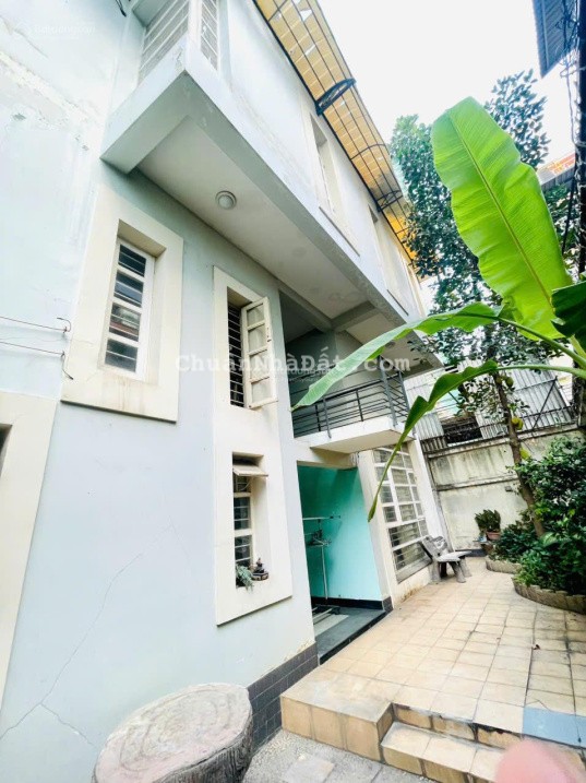 Gấp định cư! Bán đất tặng 4 căn nhà 350m2 - Lô góc ngang 11m - Khu Vip P.24 - Chỉ "119tr/m2"